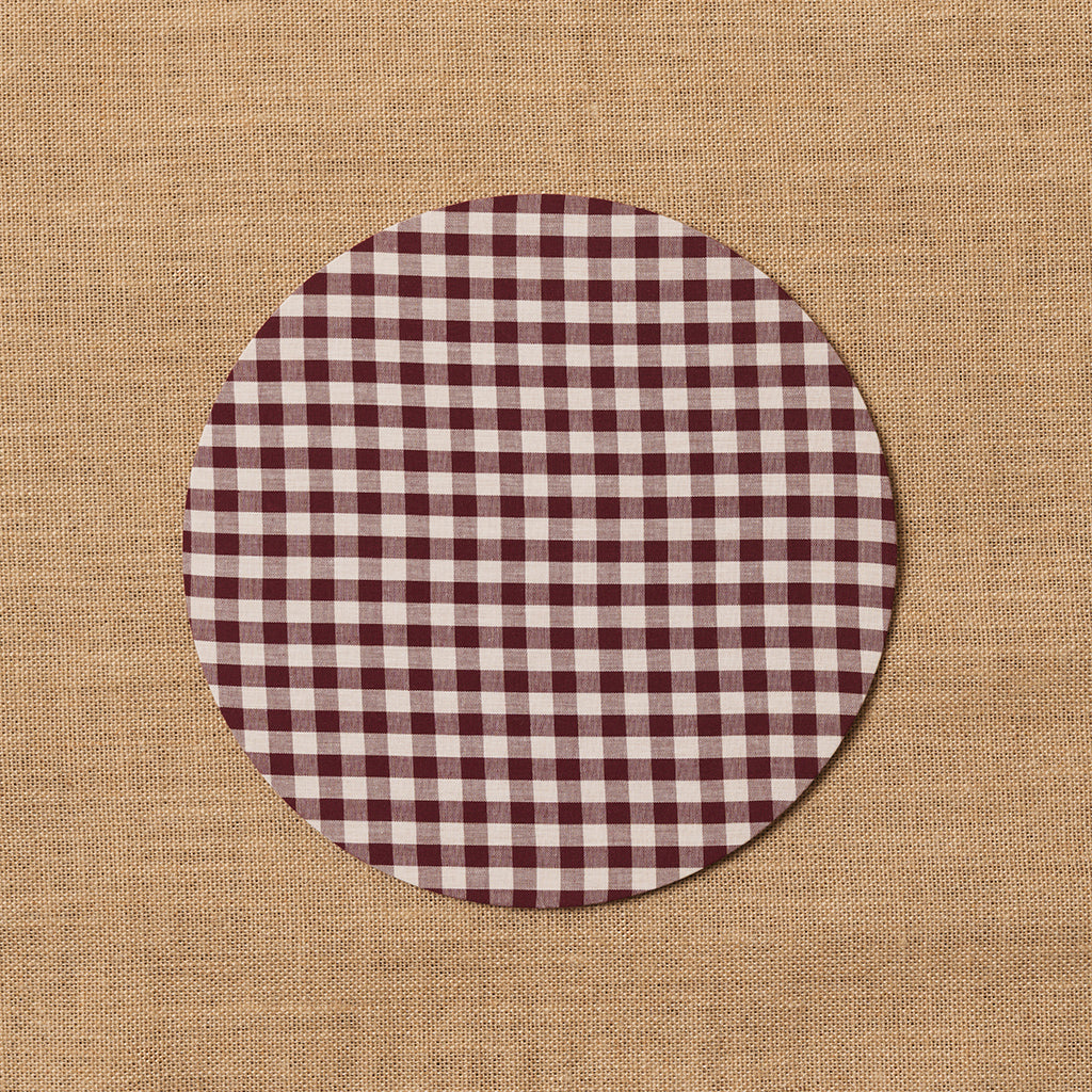 Funda bajo plato Vichy cuadro burdeos + Base de madera