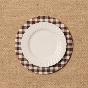 Funda bajo plato Vichy cuadro marrón + Base de madera