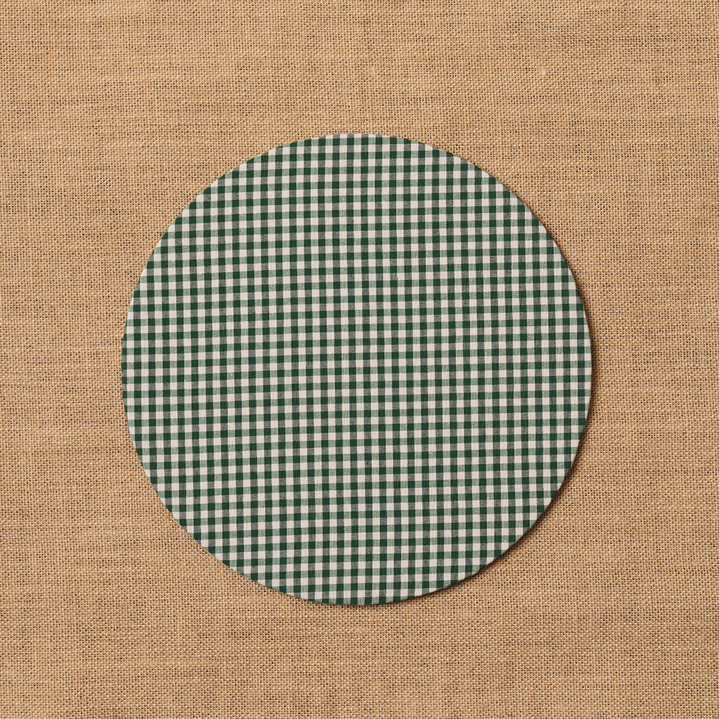 Funda bajo plato Vichy cuadro pequeño verde botella + Base de madera