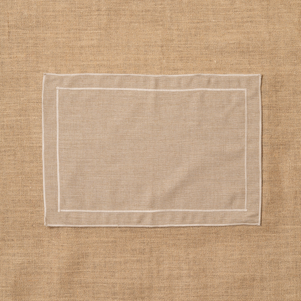 Individual look lino con festón Crema