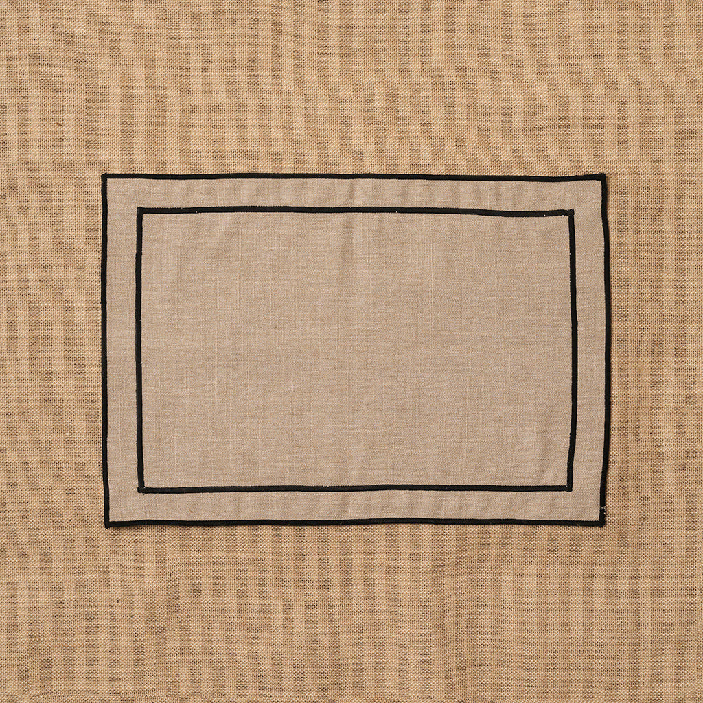 Individual look lino con festón Negro