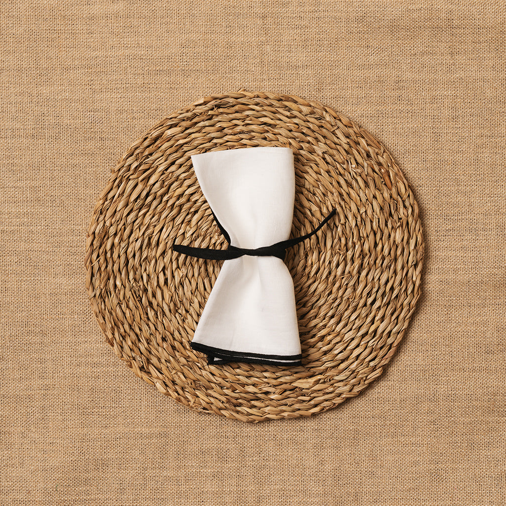 Servilleta Mesa Lino blanco ribete Negro