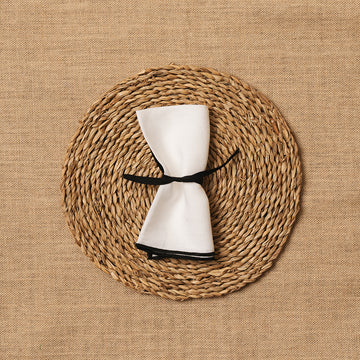 Servilleta Mesa Lino blanco ribete Negro